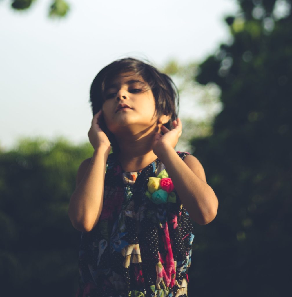 clvgou_u0pq-swaraj-tiwari-e1480359364793